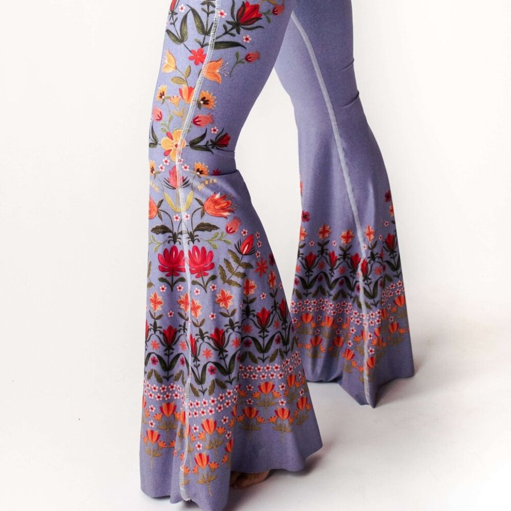 Yoga Democracy Bell Bottoms 2.0 in Lavender Love S